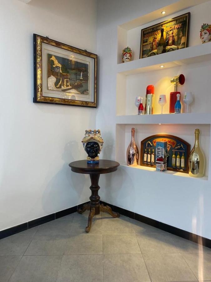 Tiziano'S Home Catania Bagian luar foto
